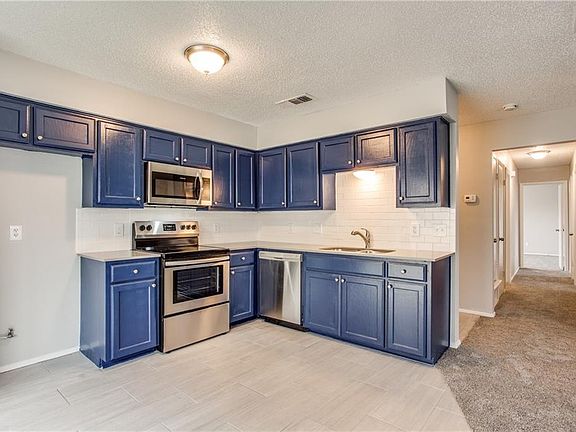 5th image of 10306 Kinslow Dr
