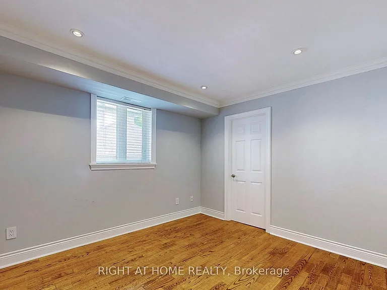 1186 Royal York Rd #2 — Photo 11