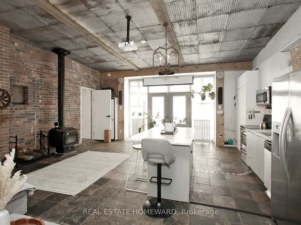 147 Boston Ave, Toronto, ON M4M 2T8