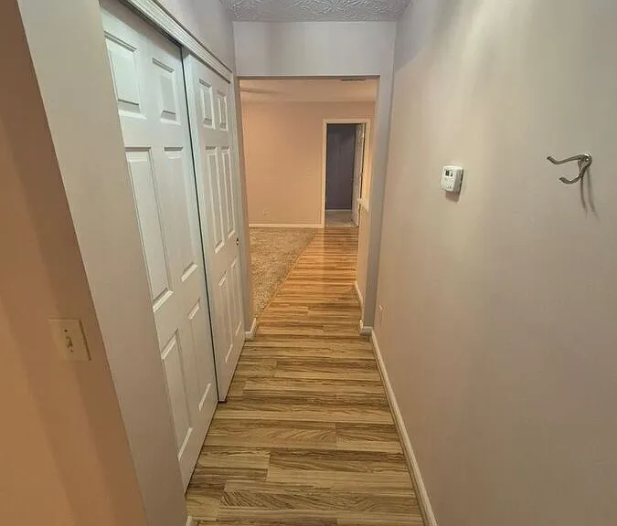 412 Marian Ln #8 — Photo 3