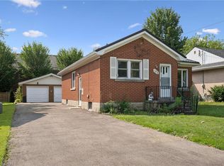 195 Blucher St, Kitchener, ON N2H 5V6