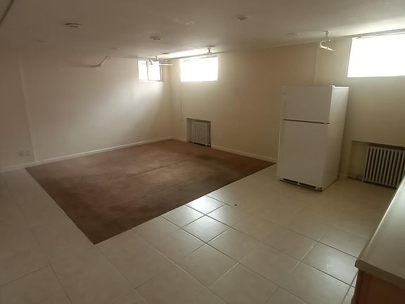 5th image of 1432 N Gaylord St #6