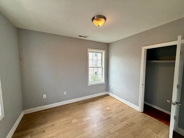 48 Wolcott St #2 — Photo 8