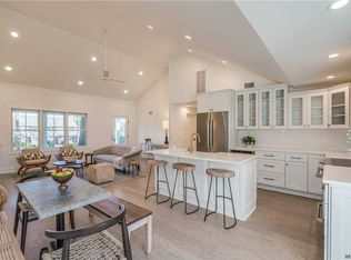 91 Little Neck Rd, Centerport, NY 11721