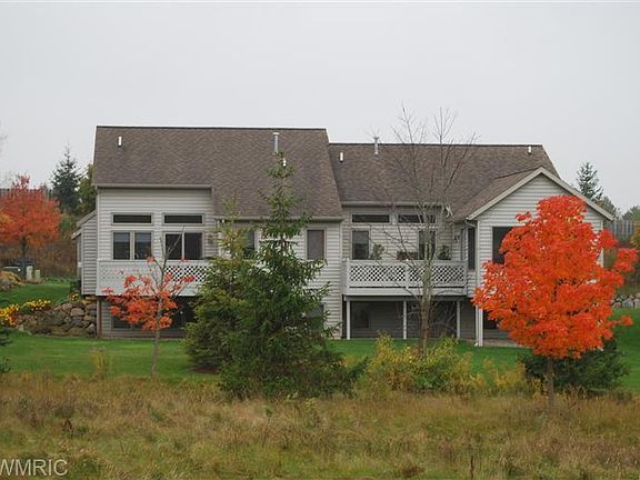 5th image of 2500 Highridge Hills Ln SE