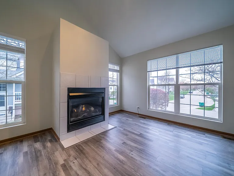17421 Yakima Dr — Photo 6