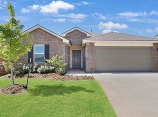 10412 SW 41st St, Yukon, OK 73099