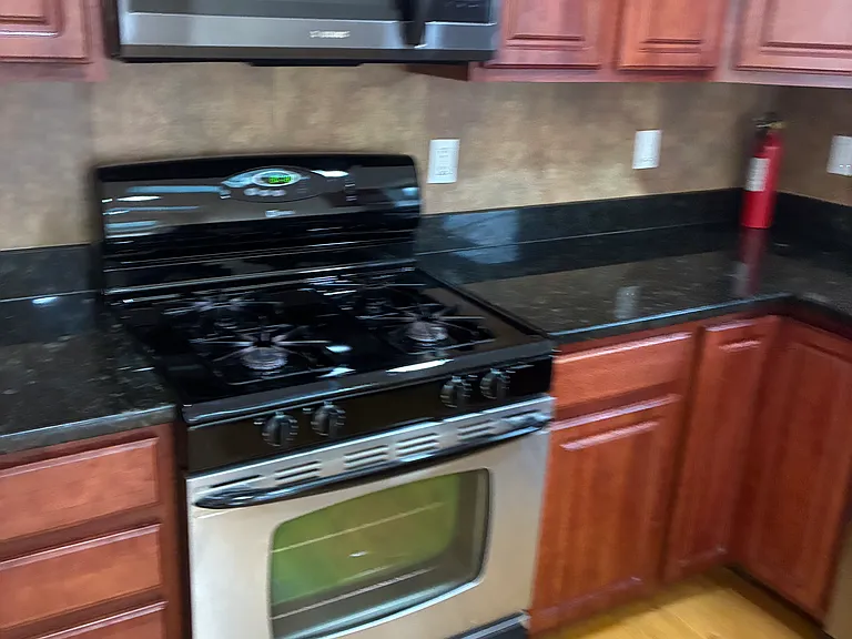 116 Oak St #2 — Photo 21