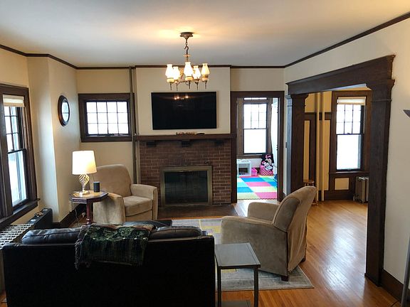 4th image of 2517 42nd St W