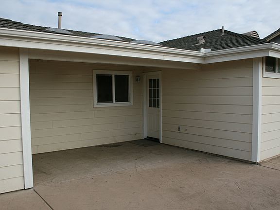 5th image of 877 Tanis Pl