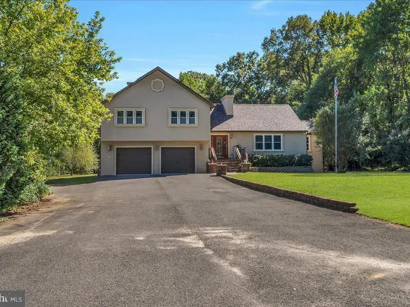 670 Grant Ave, Franklinville, NJ 08322
