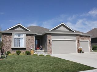 2205 Redhawk Ln, Salina, KS 67401