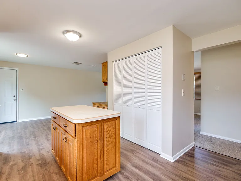 1210 Rona Parkway Dr — Photo 17