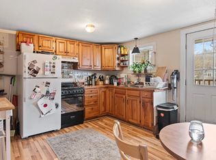 93 Stowe St #1, Waterbury, VT 05676