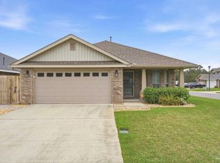 3857 Sandspur Ln, Pensacola, FL 32506