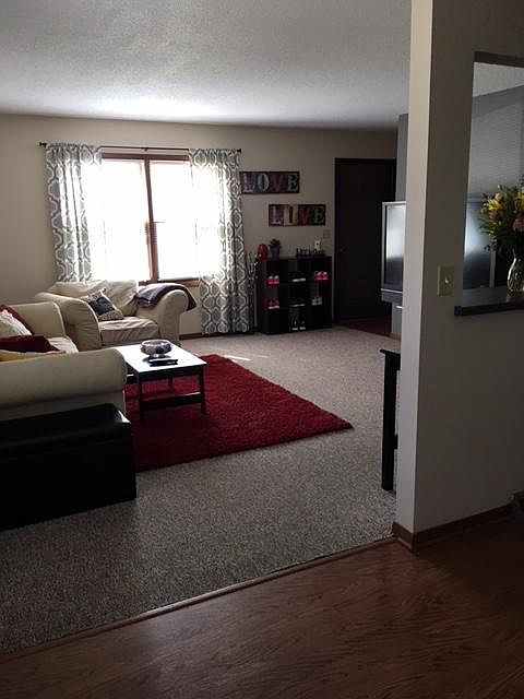 2nd image of 2120 J St