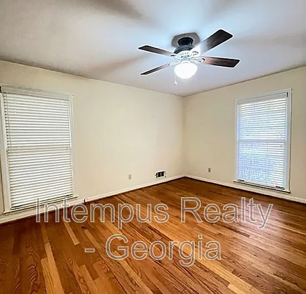 3474 Sunderland Cir NE — Photo 15