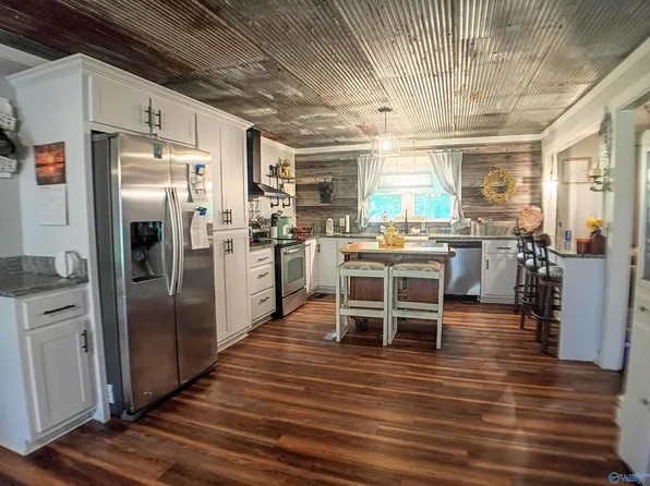 186 Flagstone Trl, Hamilton, AL 35570