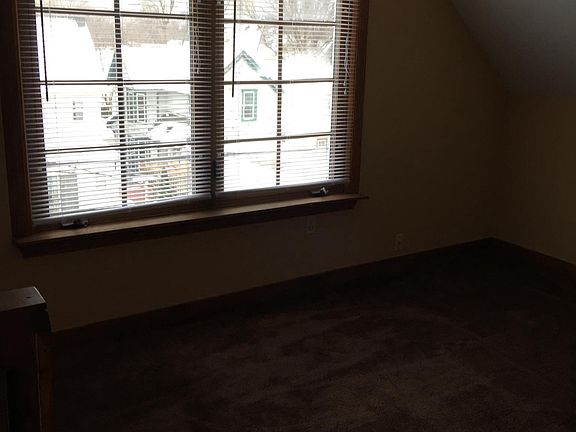 4th image of 2226 Swoodward St #A