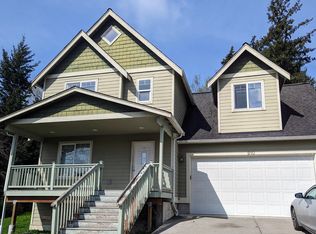 210 34th St, Bellingham, WA 98225