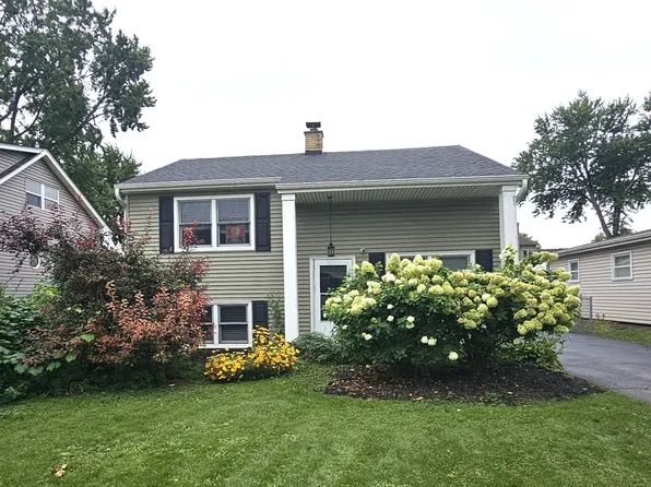 618 W Comstock Ave, Elmhurst, IL 60126