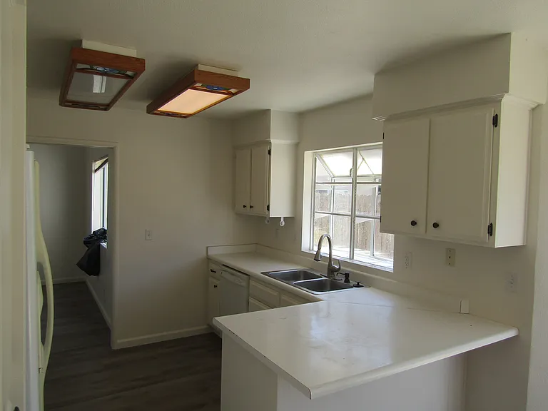 1333 Sherry Pl — Photo 13