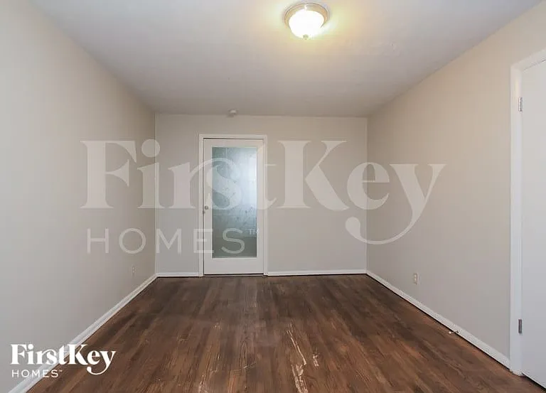 6045 N Alton Ave — Photo 10
