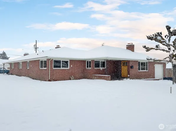 221 N 42nd Avenue #A & B, Yakima, WA 98908