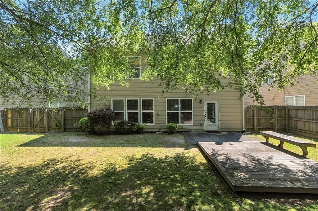 4 bed, 2.5 bath, 2130 sqft, $2,750 — Photo 4