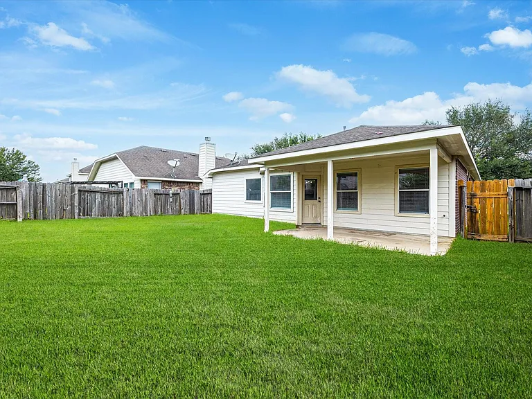 3215 Painted Meadow Cir — Photo 21