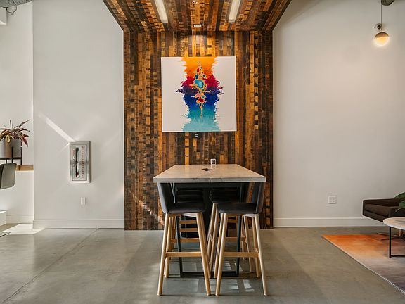 5th image of 840 E Denny Way #203