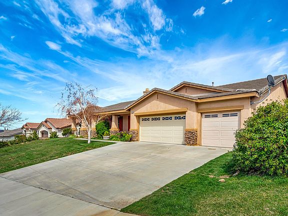 4th image of 40710 Wimbledon Ct