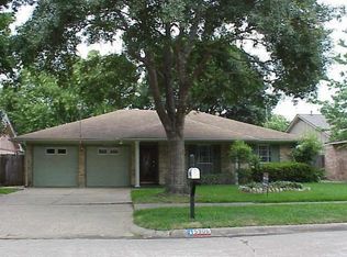5906 Weeping Willow Rd, Houston, TX 77092