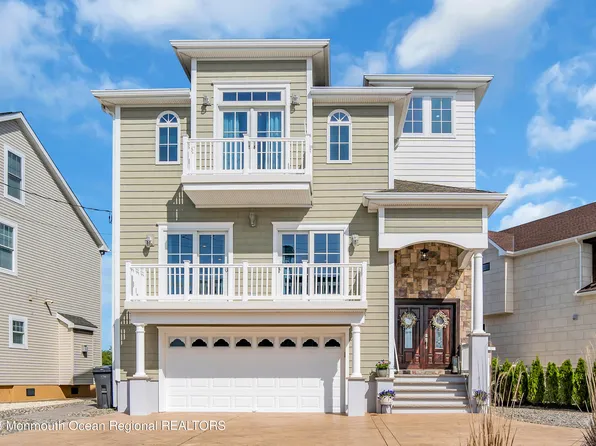 578 Bayview Drive, Toms River, NJ 08753