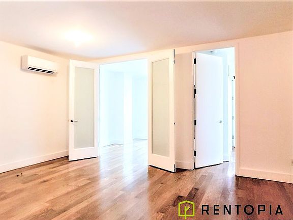 3rd image of 106 Meserole St #2E