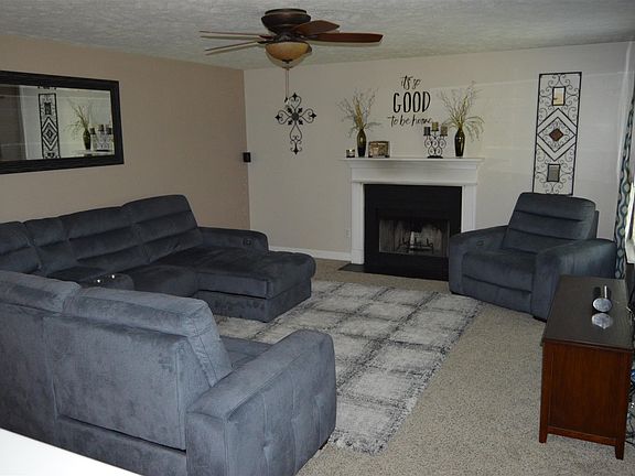 5th image of 317 Holly Ln