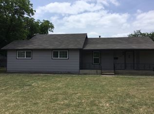 5800 Webster St, Haltom City, TX 76117