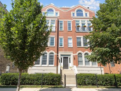 1950 W Fletcher St APT 3E, Chicago, IL, 60657