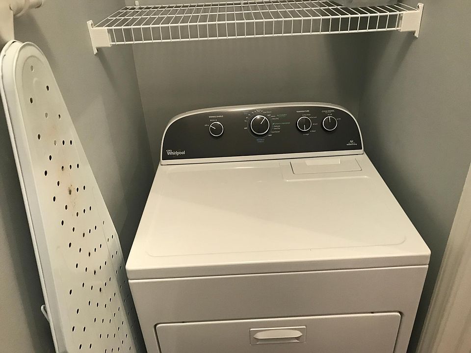 Laundry washer and Drywr included!