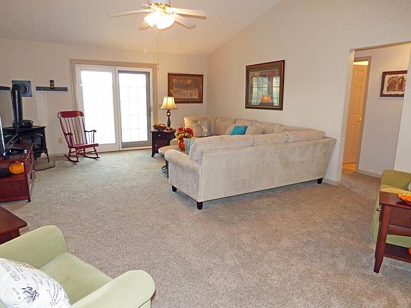 4th image of 157 Marisa Dr