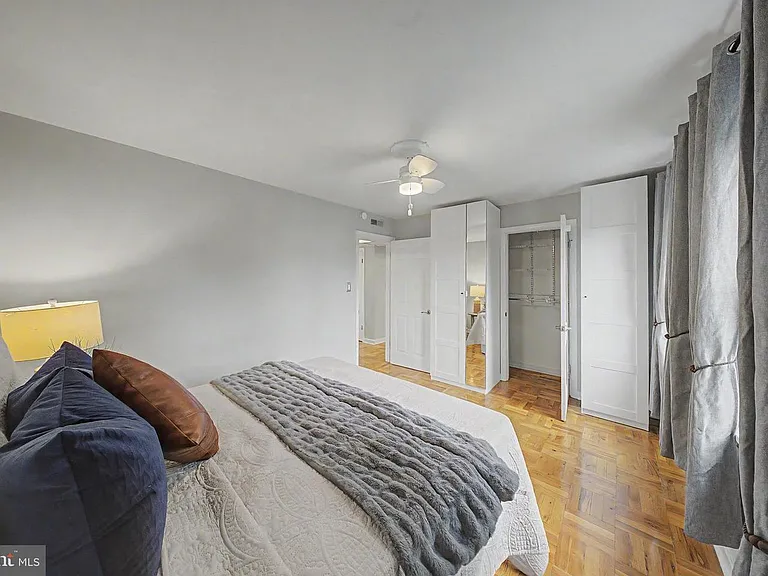 6607 Potomac Ave #C2 — Photo 18