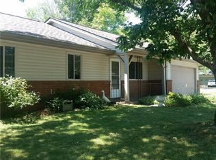 1016 Greenbrook Dr, Greenfield, IN 46140