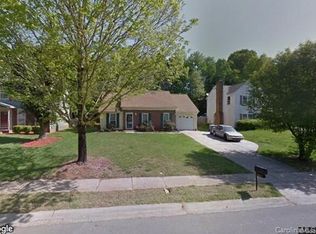 8405 Mission Hills Rd, Charlotte, NC 28227