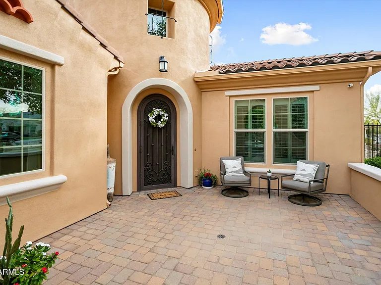 20979 W College Dr — Photo 2