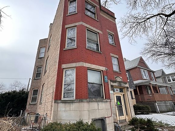 2nd image of 517 W Englewood Ave