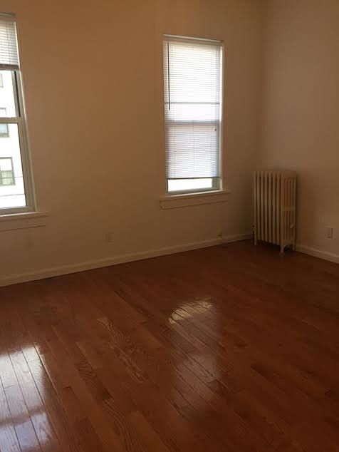 2nd image of 3252 45th St APT 2F