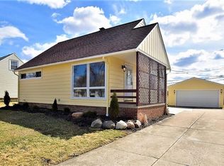 15308 Walvern Blvd, Maple Heights, OH 44137