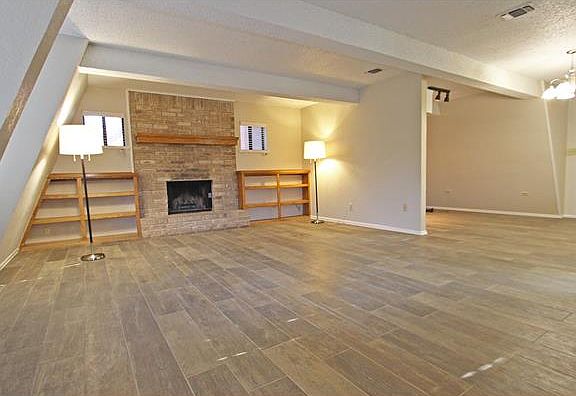 4th image of 3709 Rocky Hollow Trl #B