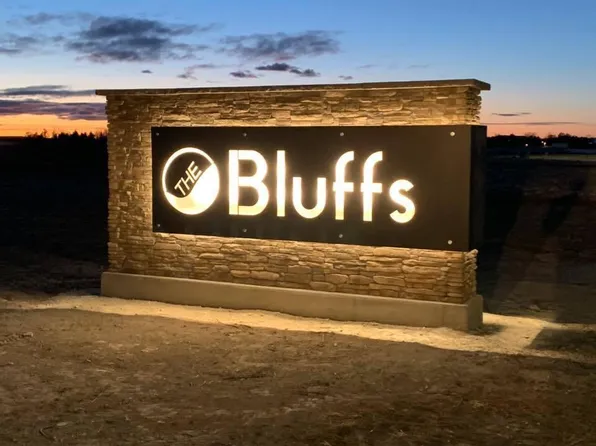 5 The Blfs, Dickinson, ND 58601