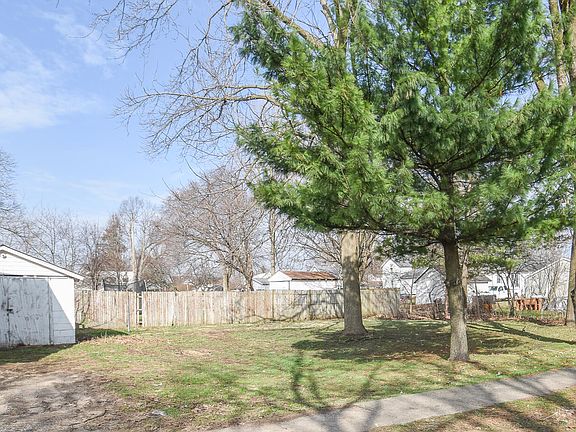 4th image of 501 Norwood Ave